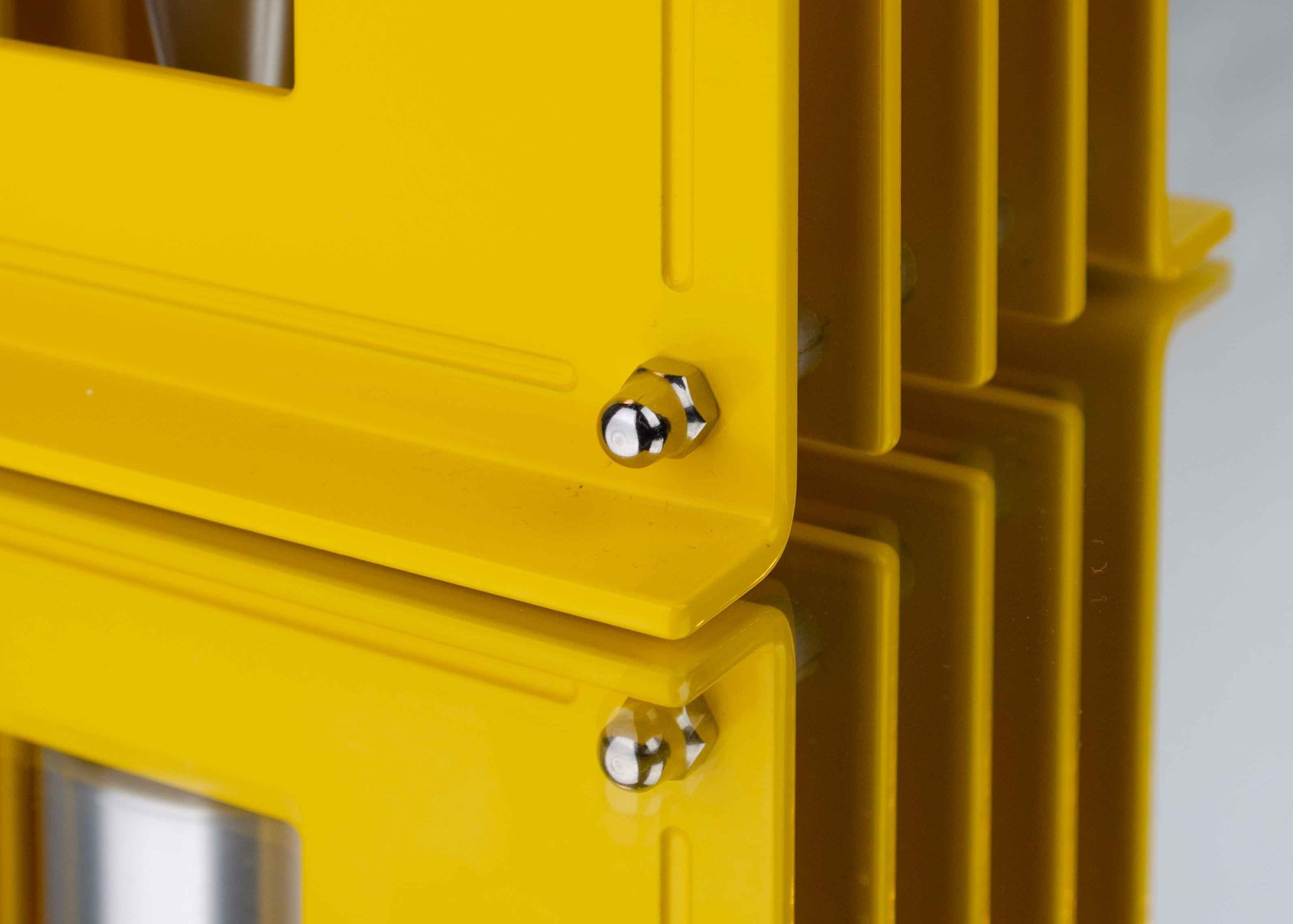 01 grid table lamp - yellow